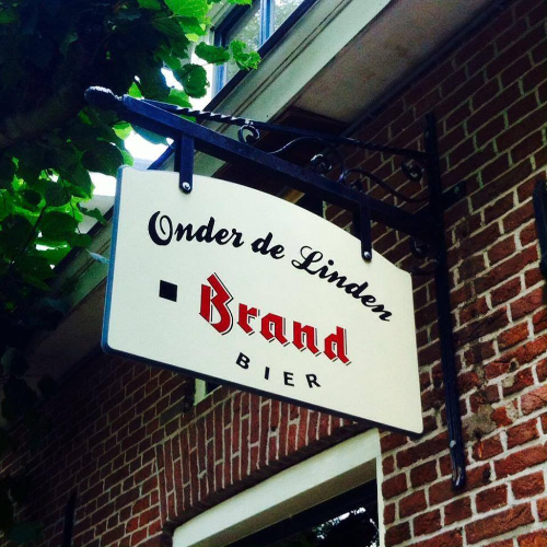 Onder de linden Onder de linden